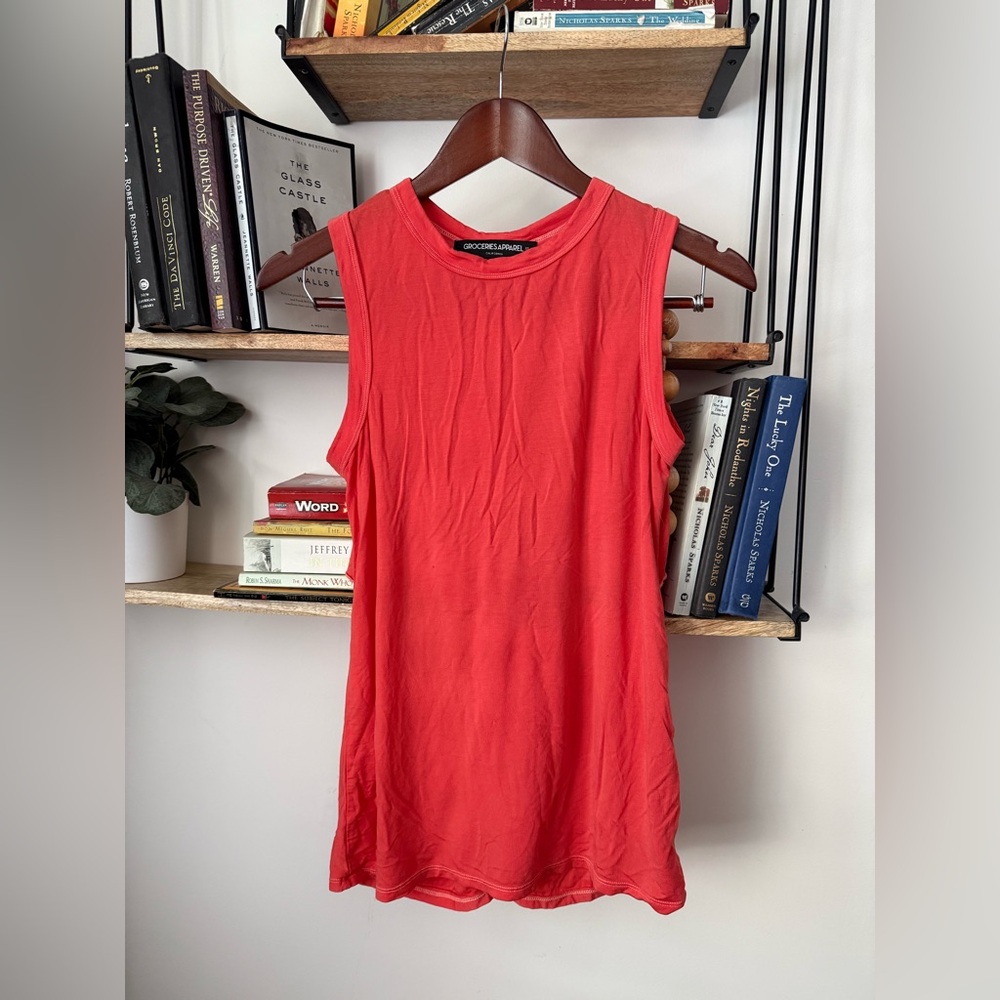 Chic Red Sleeveless Tank Top